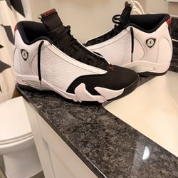 Men’s Air Jordan 14 Black Toe Size 10.5