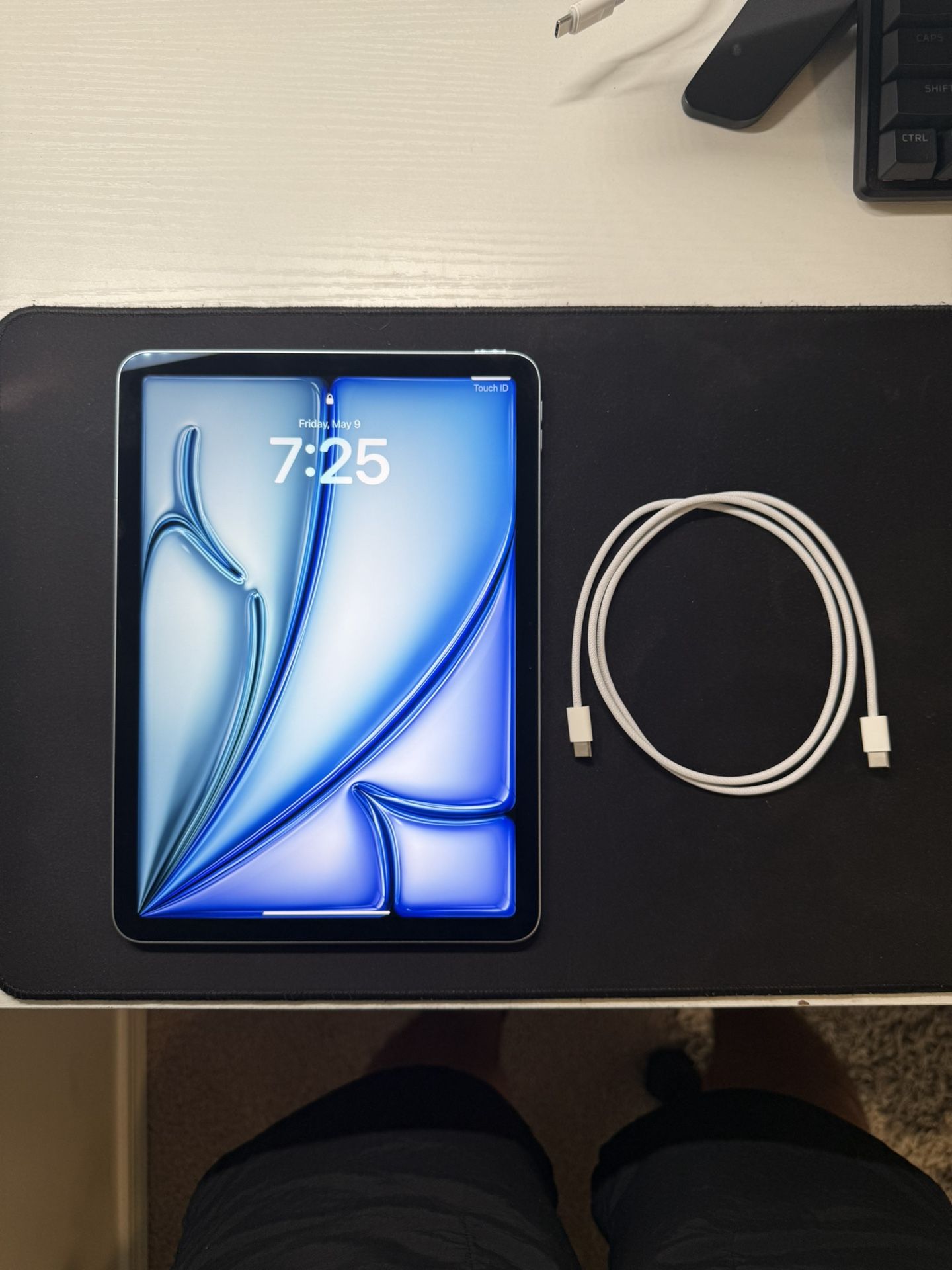 Apple 11 inch iPad Air M2