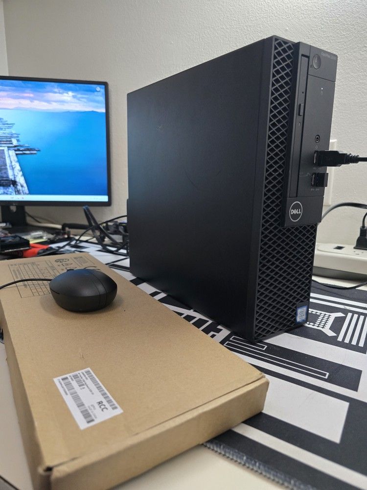 Gaming emulation pc desktop computer intel i5-7400, wx 2100, 12 gb ram, ssd, wifi bundle