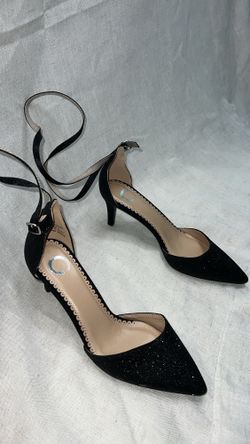 Journee Collection Women’s Luela D'Orsay Glittery Pumps Black Courts, Size US 7M