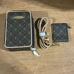 Decorative book-shaped handbag