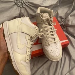 Nike Dunks