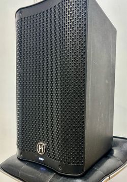 Powered PA Speakers ( Pair ) Harbinger VARI V2410