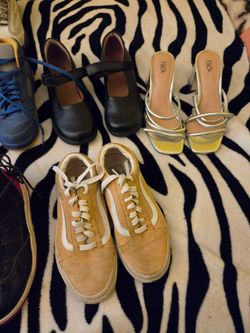 Mixed Lot of Women's