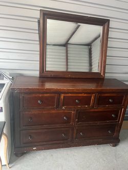 Solid Wood Dresser and Mirror Vaughn & Bassett