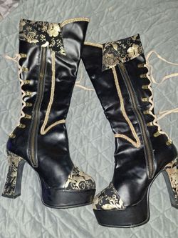 NEW IN BOX Funtasma/Pleaser Black & Gold Platform Boots, Size 7 $50