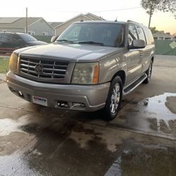 2004 Cadillac Escalade