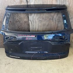 2017-2019 GMC Acadia Lift Gate Part