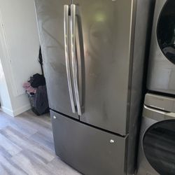 GE French Door Refrigerator Bottom Freezer 