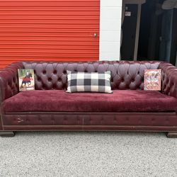 Vintage Chesterfield Sofa Bed – Free Curbside Delivery