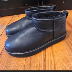 Black UGG boots 