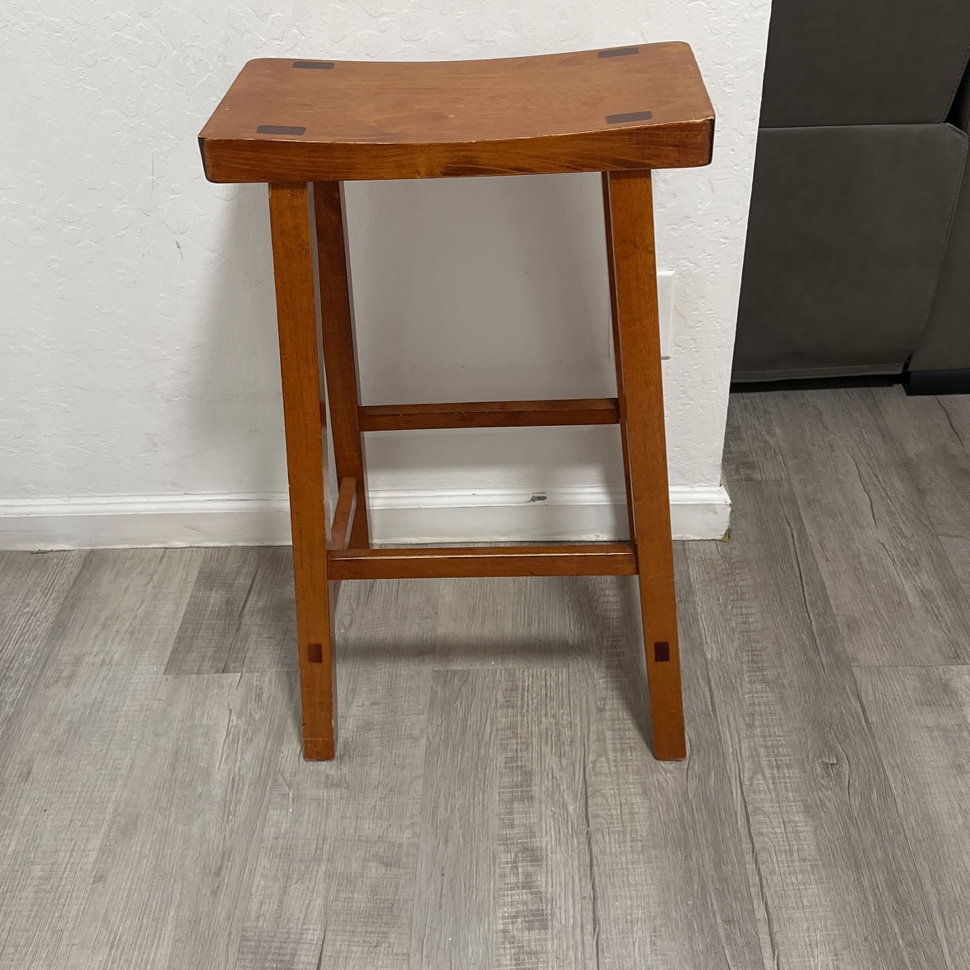 Wooden Bar Stool 