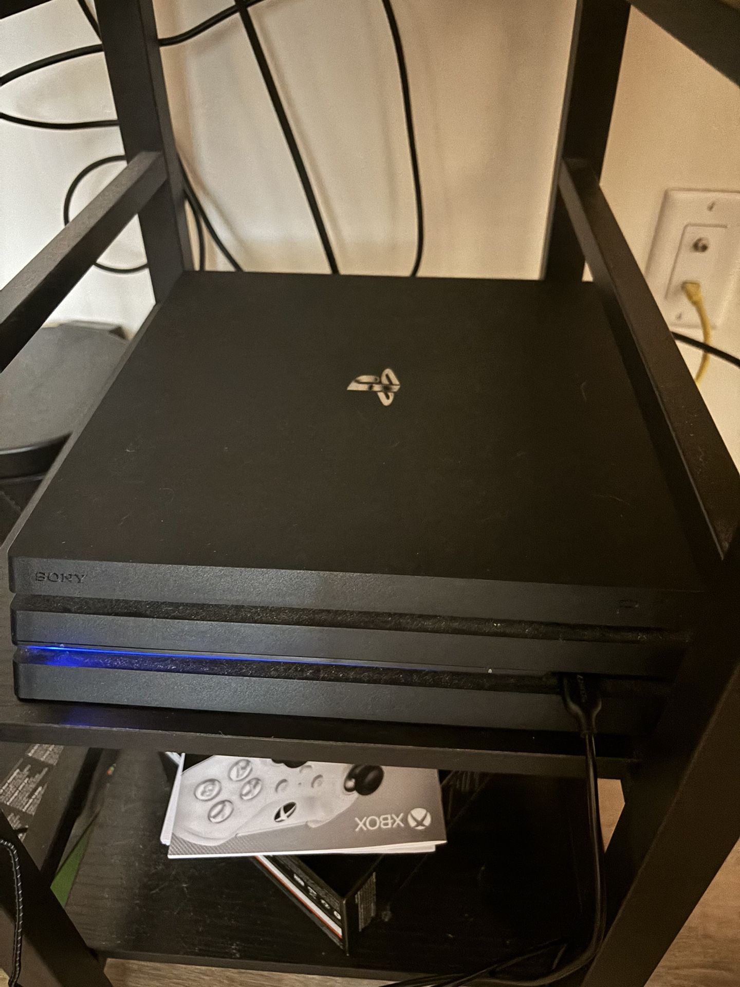 PlayStation 4 Pro, 1TB