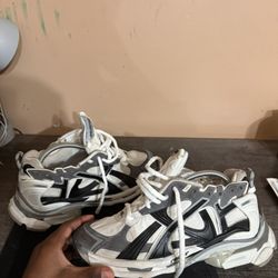 Balenciaga Runner Size 41