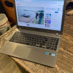 Samsung Laptop 15.6” i7 8GB 120SSD $295