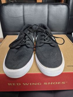 Nike shoes size 10M