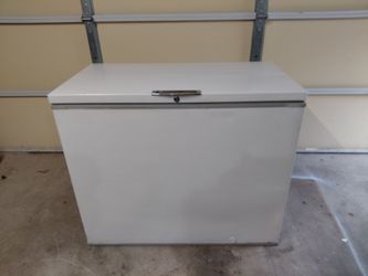 Westinghouse deep freezer