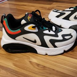 Nike air 200 4.5y used no box rasta