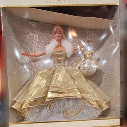 Barbie Celebration SE 2000 Holiday Doll