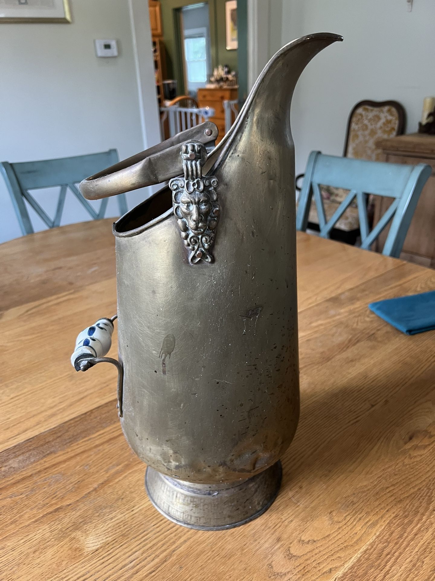 VINTAGE Brass Coal Bucket With Lion Head And Delft Handle