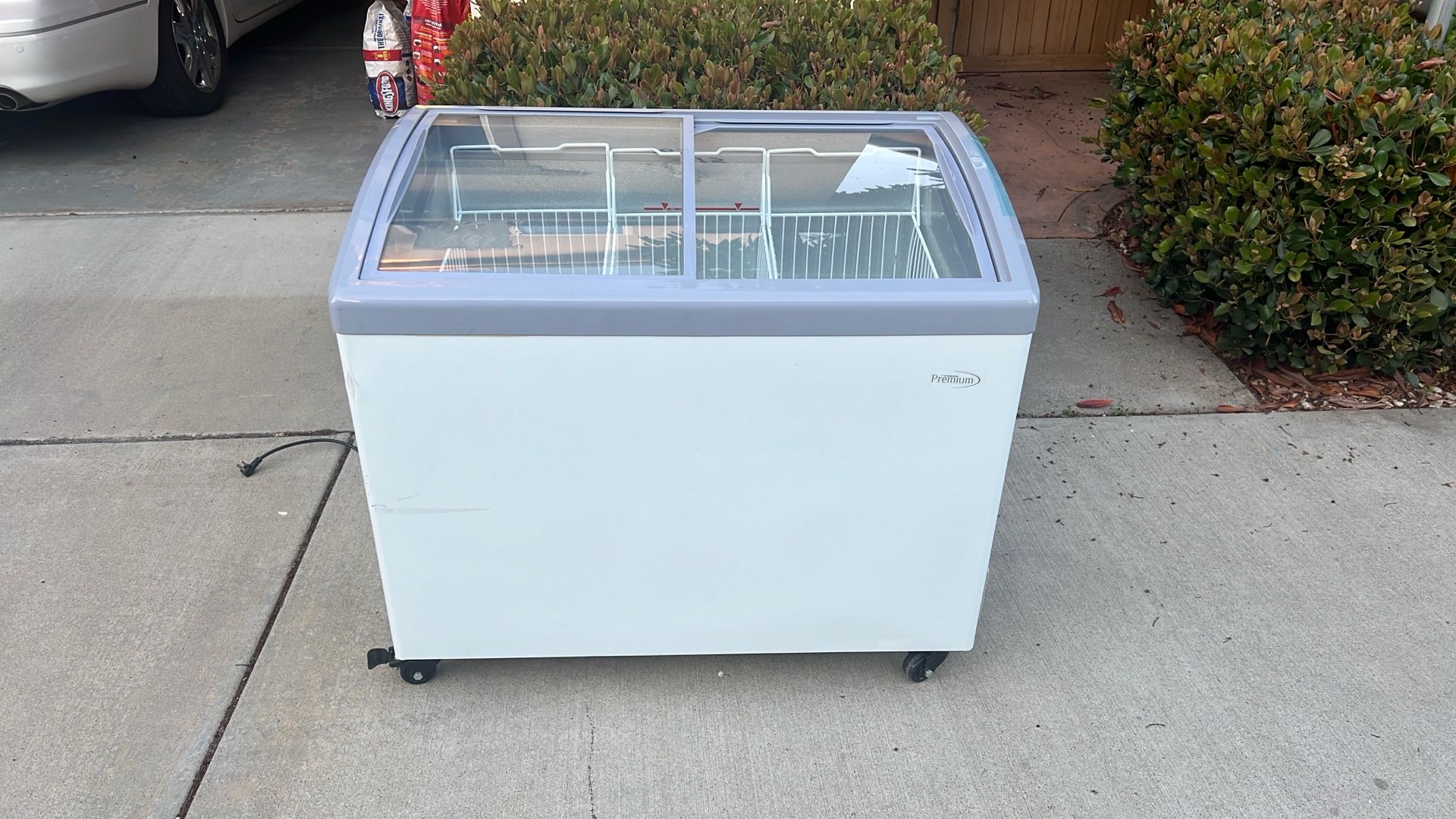 Premium  7.4 Cu. Ft White Chest Refrigerator/Freezer
