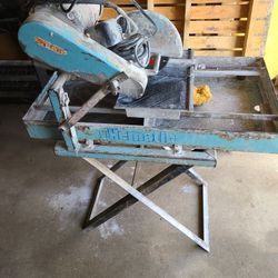 Target 1 1/2 horse motor Wet Saw