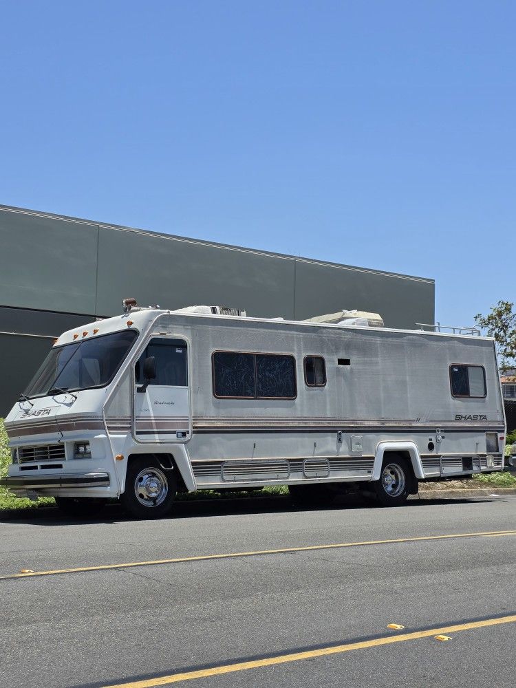 Vendo 87 Motorhome Shasta,50xxx Millas