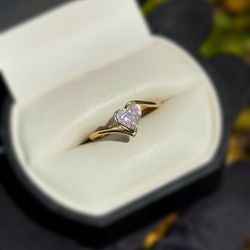 Jewelry 10k solid yellow gold diamonds 0.06CTW Heart ring sz 7.50