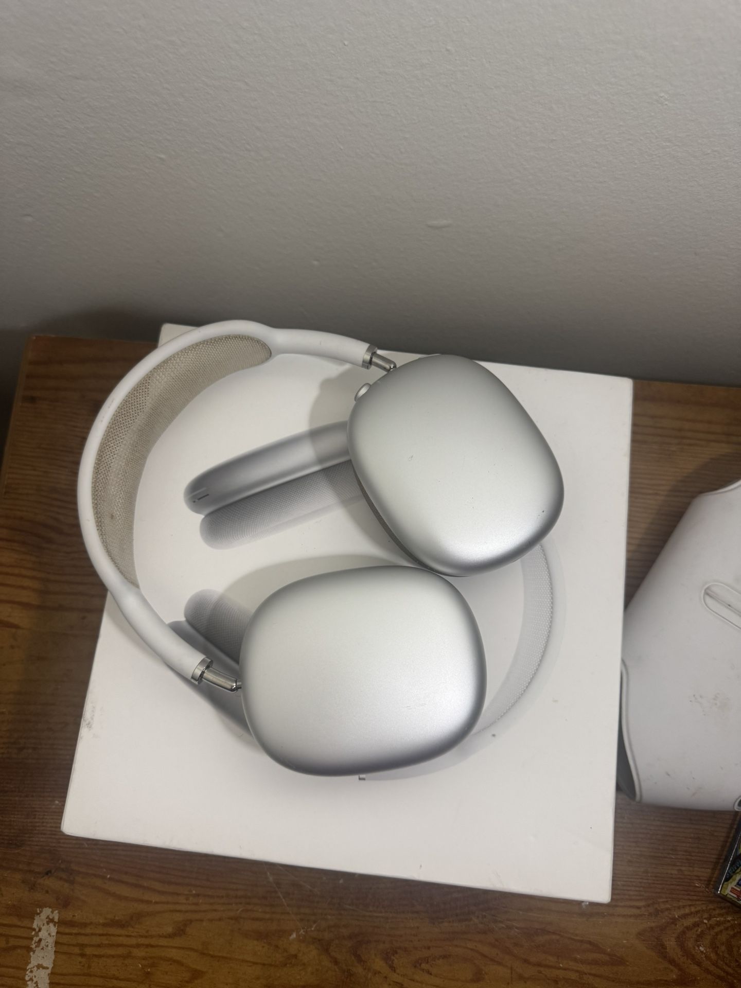 AirPods Max