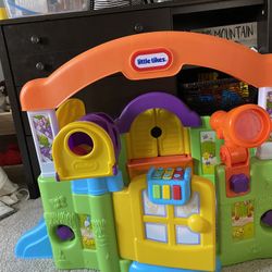 Little Tikes Garden Playhouse 