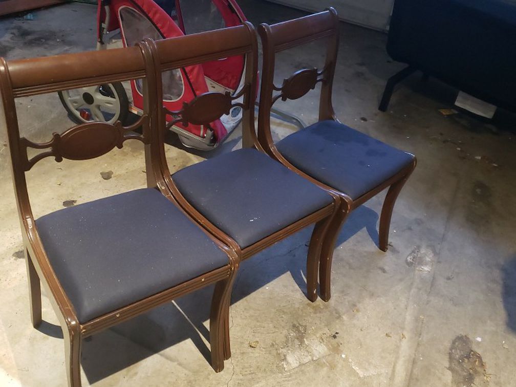 3 Old Chairs Free