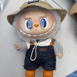 Labubu The Monster Fall In Wild