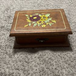 Vintage Jewlery Box