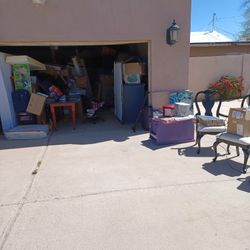 Late Day Garage Sale Lots STUFF