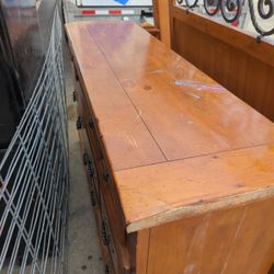 solid wood dresser and bed frame $100