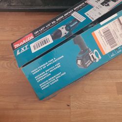 Makita 1/2 In.sq. Impact  Wrench Kit