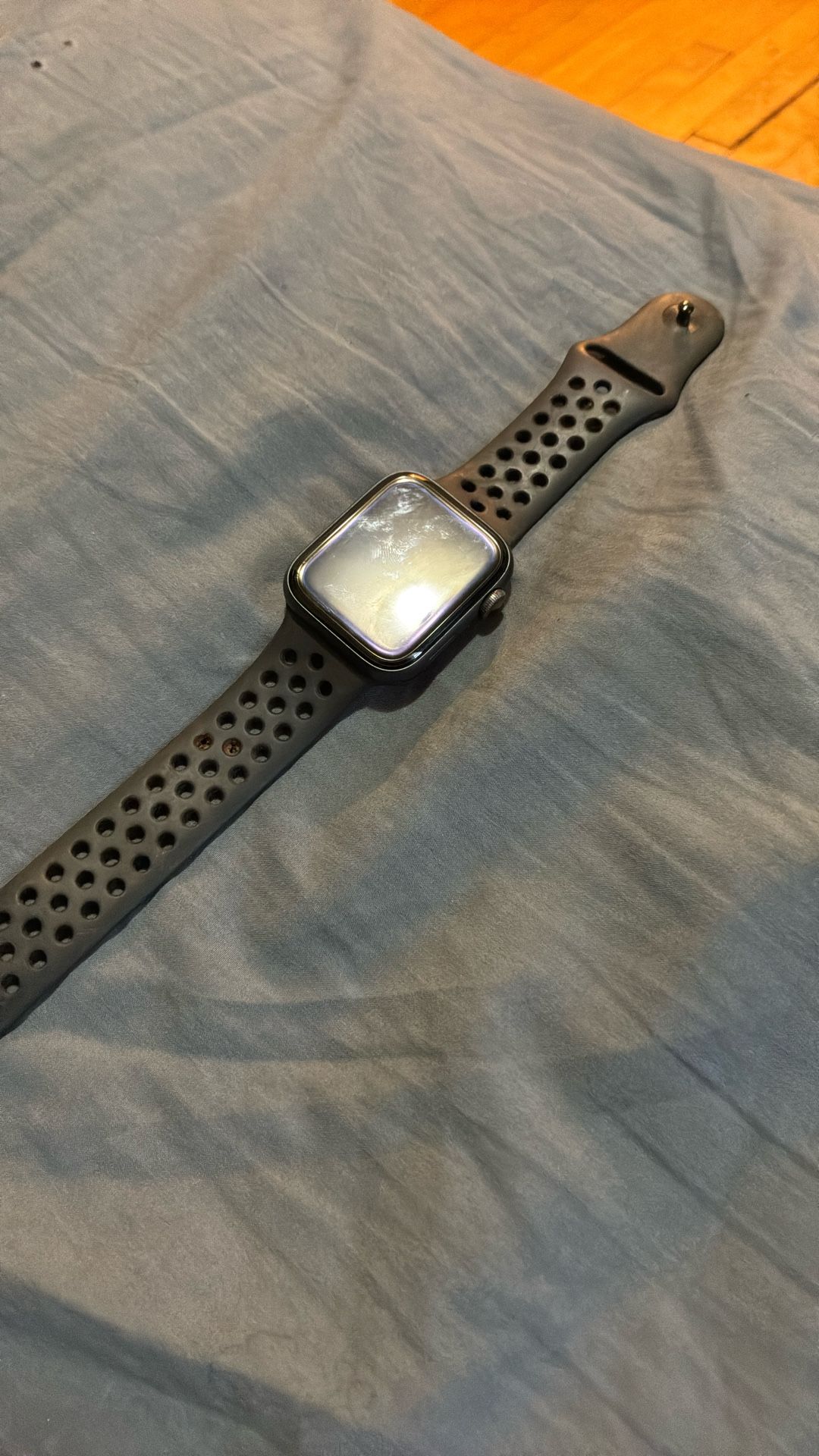 Apple Watch Series 4 - GPS , LTE , 44MM
