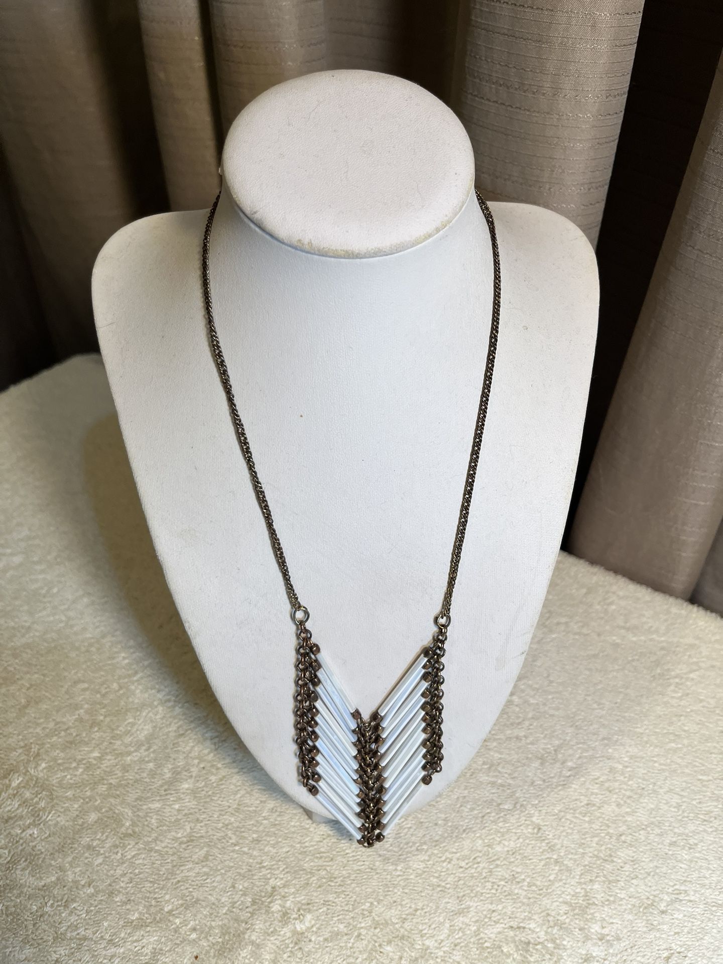 Gold Tone Chain & White Opalescent Chevron Beaded Pendant Necklace vintage ZAD