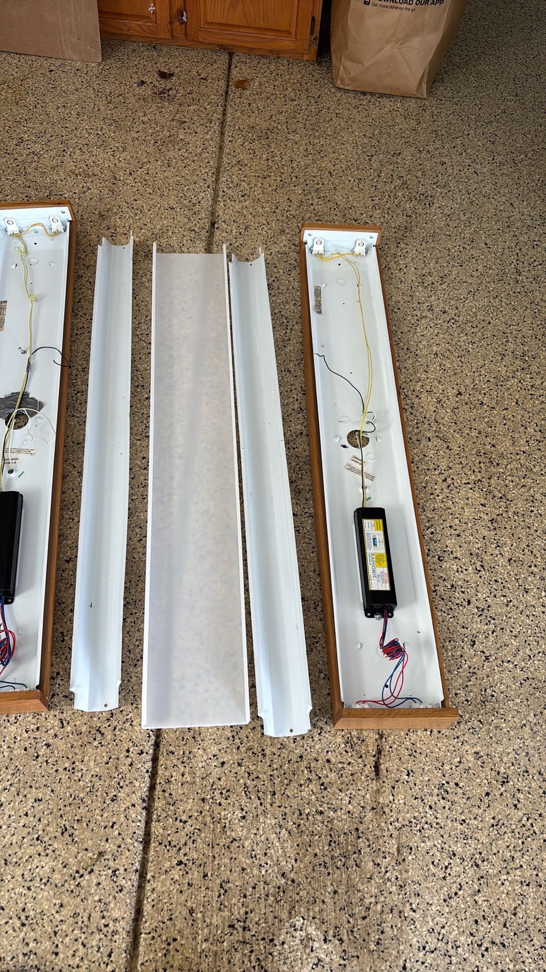 Fluorescent Light Fixtures