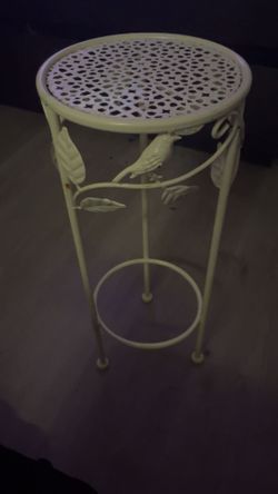 Beige bird night stand