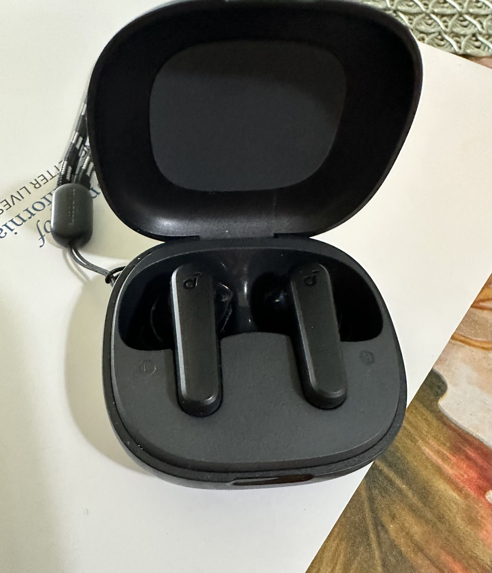 Earphones=audifonos Beats