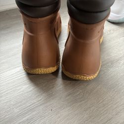 DUCKBOOTS 