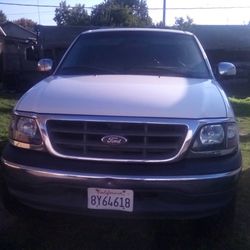 2001 Ford F 150 2 Wheel Drive And Cab