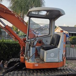 Engineering machinery, excavator, lift truck