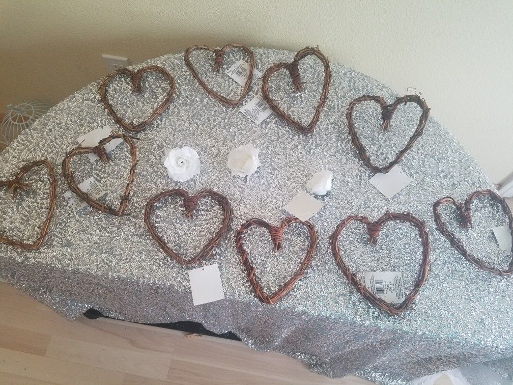 10 Heart Wreaths (6 Inch)