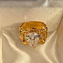 Vintage stamped ( 18kt TG) NOT SOLID GOLD Woman's Teardrop CZ