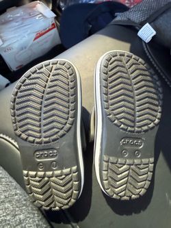 Toddler crocs size 6