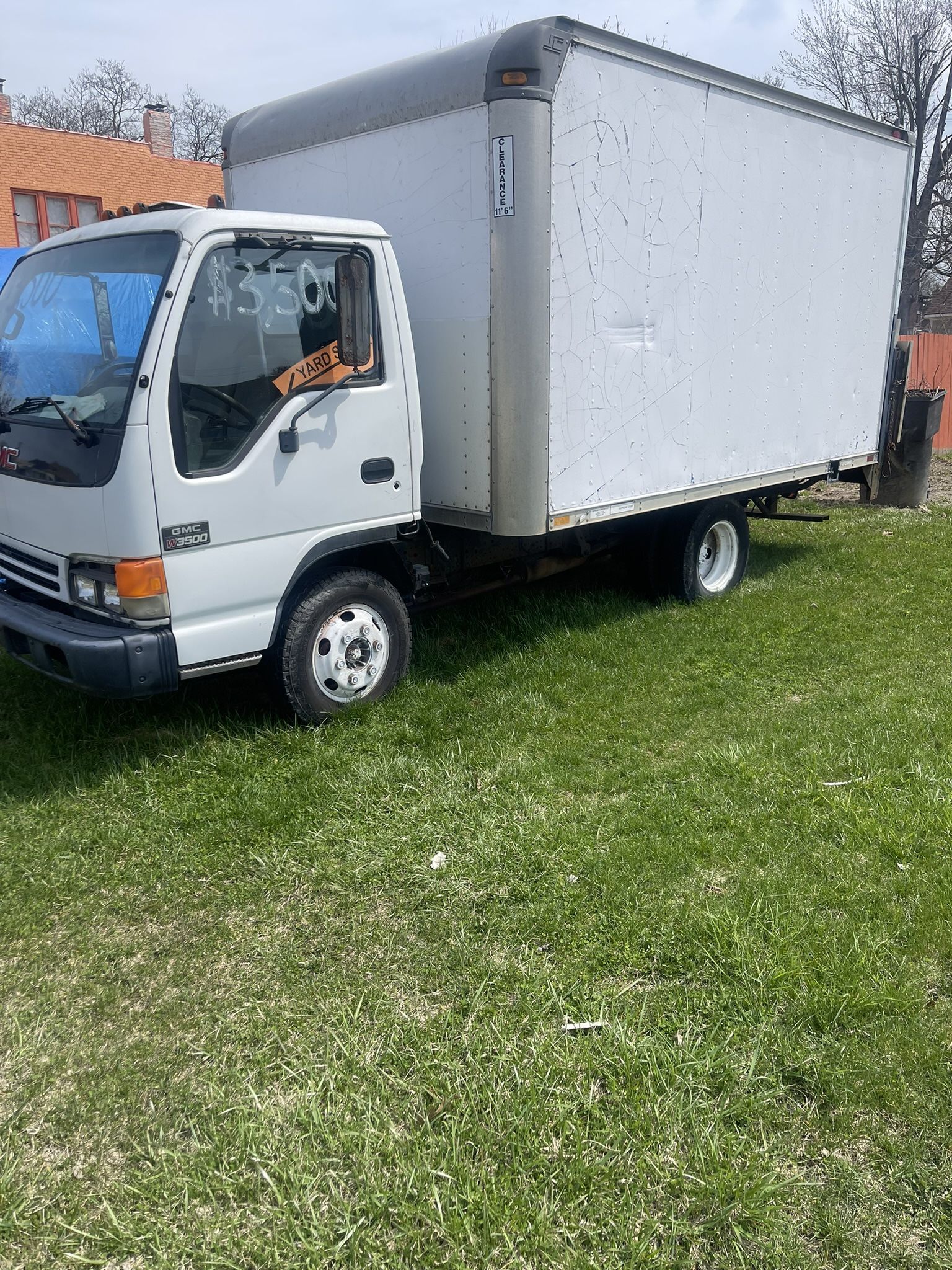 Box Truck GMC Gas V8 Eng./aluminum Tailgate Lift/Side Door/$3,000 Possible Tray And Cash