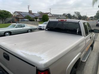 Tonneau cover Silverado 2005
