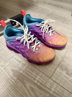 Nike Air Vapormax Plus “Fuchsia Dream”